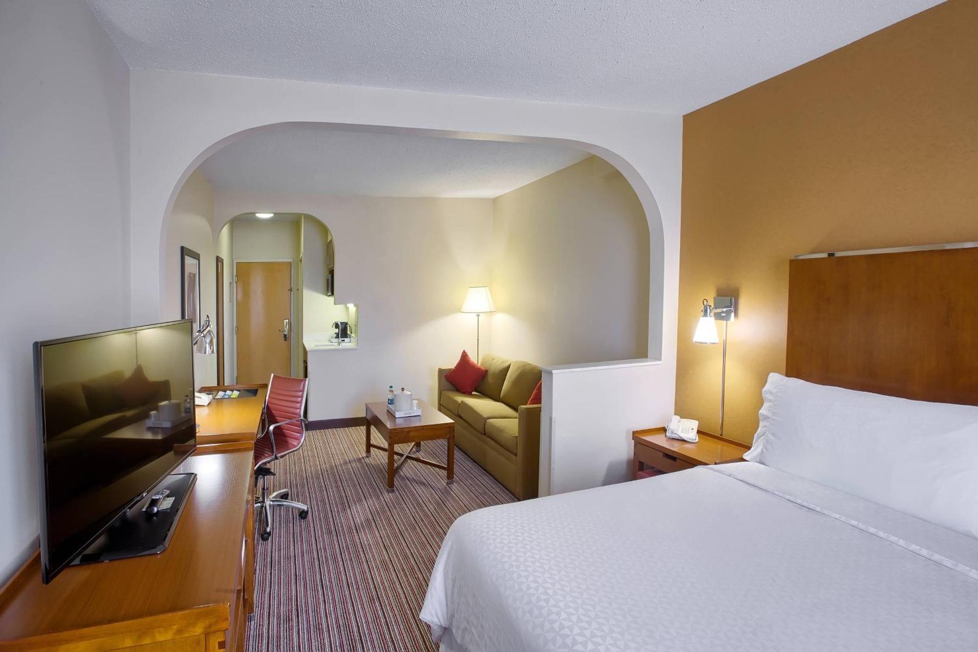 Four Points By Sheraton Charlotte/Pineville Eksteriør billede